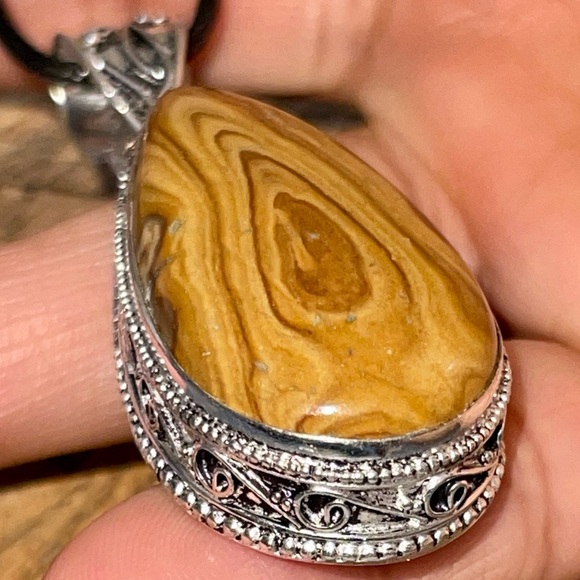 Australian Outback Jasper Pendant 2 1/4” - Picture 1 of 16